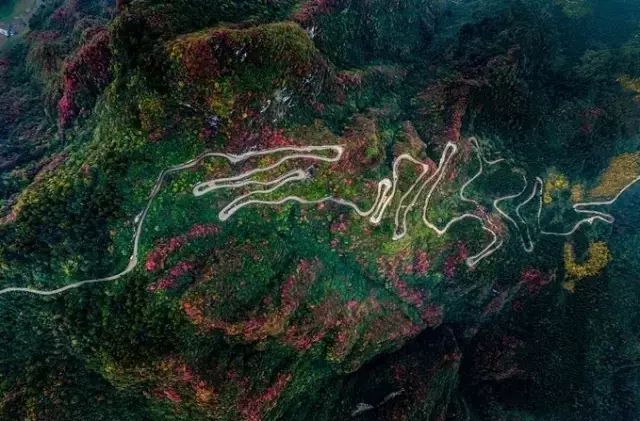 中国最弯的十条绝美天路